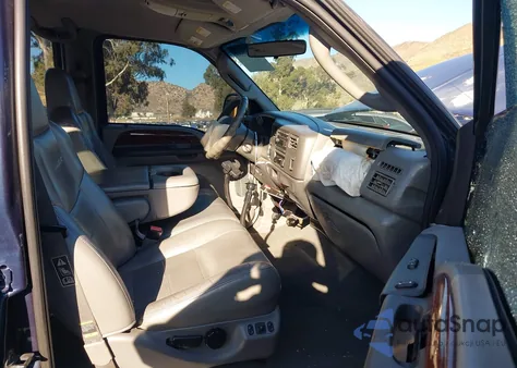 2003 Ford F-250 Lariat/Xl/Xlt из США, поврежденный, VIN 1FTNW21F83EB05458